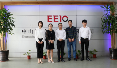 陳總、周總，前來(lái)圣元電器交流學(xué)習(xí)